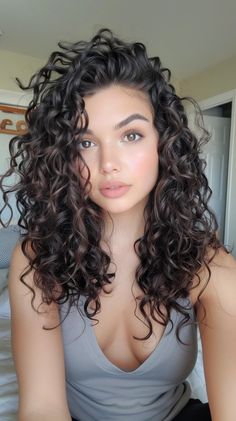 26 Curly Haircuts for Every Face Shape In 2024 Natural Curly Hair Cuts, Highlights Curly Hair, Curly Hair Photos, Curly Haircuts, Colored Curly Hair, Haircuts For Curly Hair, Curly Hair Inspiration, Hair Color And Cut, Curly Hair Cuts