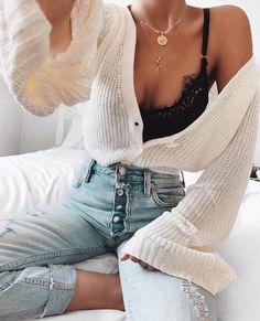 Cardigan Outfit, Lace Bralette, Cute Casual Outfits, Ripped Jeans, Look Fashion, Denim Women