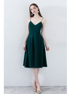 Simple Chic Dark Green Homecoming Dress V-neck with Straps Dark Green Homecoming Dresses, Green Homecoming Dress, Simple Homecoming Dresses, Dresses Night, Prom Dresses Simple, Green Homecoming Dresses, V Neck Prom Dresses, Short Prom Dress, Simple Chic