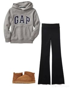 Gap Sweater Outfit, Gap Hoodie Outfit, Outfit Claims, Gilmore Style, Ugg Boots Black, Gap Outfits, Aesthetic Fits, Cute Lazy Day Outfits, Chill Outfits