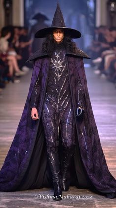 Mage Robes, Yule Ball Outfits, Fashion Sketches Men, Wizard Robes, Wizard Costume, Art Outfit, Fantasy Costumes, Witchy Woman, Kinds Of Clothes