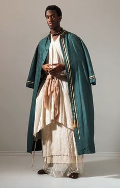 Egypt Fashion Men, Greek Robes Men, Traditional Egyptian Clothing Men, Biblical Clothing Men, Midevil Outfit Ideas, African Fantasy Clothing, Egyptian Clothing Male, Ancient Greek Clothing Men, Ancient African Clothing