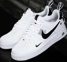 White Nike Shoes Womens, Kasut Nike, Black Nike Sneakers, White Nike Shoes, Nike Tennis