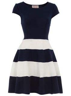 Love Dorothy Perkins for ladylike and inexpensive dresses. Dresses For Girls, Black And White Stripes, Fashion Mode, Mode Inspiration, Primavera Estate, Skater Dress, Fashion Sense, Striped Dress, Passion For Fashion