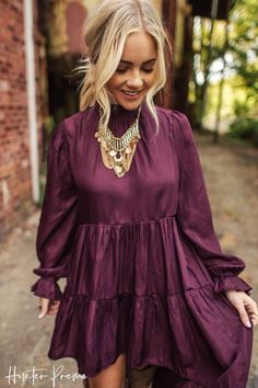 This high-low satin tunic from @vicidolls is a show stopper! I love the rich merlot color and dramatic back. It can be worn as a dress if youre on the shorter side or tucked in as a top with denim shorts or jeans. Use code HUNTER20 for 20% off #vicidolls #vicicollab Fall Outfit 2020 Satin Tunic, Hunter Premo, Nashville Outfit, Casual Boho Style, Outfit 2020, Casual Weekend Outfit, Merlot Color, Ladies Style, Nashville Outfits