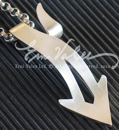 Arrow is the main element of Graffiti Solid sterling silver, over 20 gwt (1 oz) 2.8 inches long Comes in polished or brushed finish Made to order. We will contact you for final details and available options. 3d Graffiti, Arrow Pendant, Miami Fl, Pendant Necklaces, Favorite Jewelry, Jewelry Necklace Pendant, Graffiti, Miami, Etsy Accessories