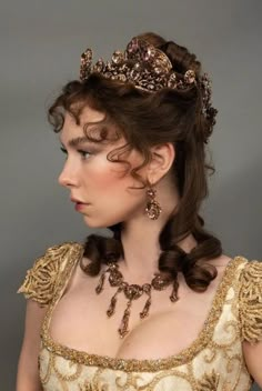 Vanessa Kirby Aesthetic, Regency Hairstyles For Short Hair, Vanessa Kirby Napoleon, Vanessa Halloween Costume, Georgian Hairstyles, 1790s Hair, Josephine Napoleon, Napoleon Hair, Napoleon 2023