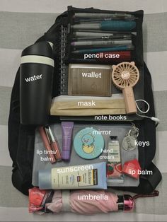 Inside School Bag Organization, Whats In My Jansport Backpack, What’s Inside My Backpack, Whats Inside My Backpack, What's In My Backpack College, Uni Backpack Essentials, What’s In My Bookbag, Sixth Form Bag Essentials, What's In My College Backpack