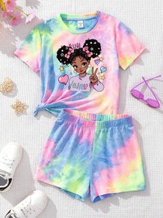 Conjunto de camiseta de manga curta e shorts com estampa tie-dye de moda nova para pré-adolescentes Multicolorido Casual    Figura,Letra,Tie Dye  Elasticidade Baixa  Tween Girls Clothing, size features are:Bust: ,Length: ,Sleeve Length: Clothes For Girls 7-8, Dolphin Nails, Anniversaire Diy, Fits For Summer, Casual Tie, Cute Preppy Outfits, Girls Summer Outfits, Tie Dye Shorts