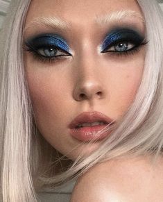 Dope Makeup, Eye Makeup Art, Kiss Makeup, Blue Makeup, Beauty Guru, Beauty Lover, Beauty Store, Makeup Revolution, Makeup Videos