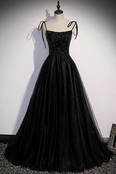 Formal Inspiration, Princess Vibes, A Line Evening Dress, Evening Dress Fashion, Sleeve Wedding Dress, Dress A Line, فستان سهرة, Black Tulle, Black Evening Dresses