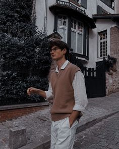 Italy Spring Outfits, College Outfits Men, Old Money Men, Muka Lelaki, Money Clothes, Preppy Boys