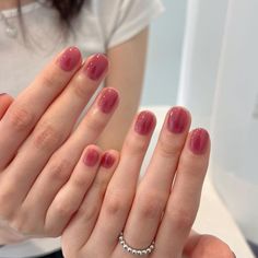 A juicy, rich ruby pink jelly nail polish that adds a touch of elegance and sophistication to your nails. Get the look: https://slbeautyco.com/collections/jelly-nails-collection Inspiration: @daroomnail on Instagram Nails Collection, Subtle Nails, Minimal Nails, Blush Nails