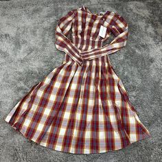 Something Navy Blanche Smocked Plaid Midi Dress Western Fitted New Womens Small * Size: Xs * Condition: In New Condition! * Please See Pictures For Exact Color And Condition! * Ask Any Questions! * Offers Welcome! Bundles Encouraged! * Ships Quickly! Fitted Knee-length Casual Smocked Dress, Dress Western, Something Navy, Navy Dresses, Navy Dress, Western Dresses, Smocking, See Pictures, Midi Dress