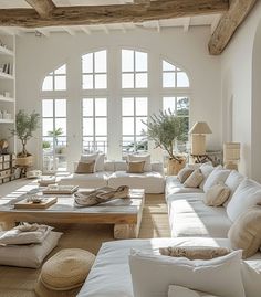 Unique coastal living room theme with innovative design Modern Beach House Decor, Modern Coastal Home, Beach Living Room, Beach House Living Room, Beach House Interior Design, Living Room Themes, Coastal Interiors Design, Ideas Decoracion, Coastal Living Rooms