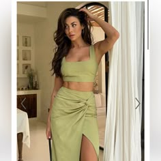 Never Been Worn. Tags Are Still Attached. Size 4/ Small Green Sets Outfit, 2 Pieces Outfits For Women Skirt And Top, Summer Sets Outfits Two Pieces, 2 Piece Outfit Set Summer, Summer Sets Two Pieces, Two Piece Outfits Summer, Summer Set Outfits, Skirt And Top Outfits, Two Piece Top And Skirt