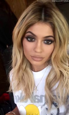 Orange Bob, Looks Kylie Jenner, Blonde Makeup, Jenner Makeup, Blonde Wigs, Kylie Jenner Makeup, Real Hair Wigs, Makeup Lips