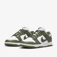 *********Pic Says Size 7.5 But It Is Women’s Size 8 Brand New In Box Ask For More Pics If You Need Limited Style - Very Hot Nike Dunk Low Medium Olive, Dunk Lows, Kitty Pictures, Sneaker Trend, Nike Model, Baskets Nike, Nike Models, Adidas Spezial, Fresh Shoes