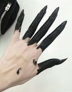 Halloweenský Makeup, Halloween Tattoo, Fantasias Halloween, Halloween Make, 판타지 아트, Costume Makeup, 영감을 주는 캐릭터, Black Swan, Black Nails