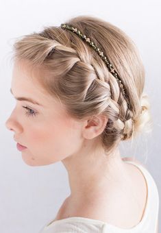 Gorgeous! Flitter~ Beaded hairband with lovely greens and golds. Embellish a side french braid or wear alone for an easy, beautiful hair style! | headband hairstyles | bridesmaids hairstyle ideas| green and gold | #headbandhairstyles #braidedhairstyles #updo 16inch Hair, French Braid Headband, Beaded Hairband, Side French Braids, Bridal Hair Inspiration, Braids With Beads, Short Black Hairstyles, Braided Headband