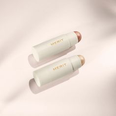 What it is: A sheer, lightweight moisturizing highlighter made for daytime wear that visibly illuminates your skin for a dewy glow with zero sparkle. Coverage: LightFinish: RadiantFormulation: StickHighlighted Ingredients: - Plant-Based Squalane: Locks in hydration, conditions skin, and supports elasticity.- Olive Fruit Oil: Nourishes skin with monounsaturated fatty acids and vitamin E. - Phytosterol and Amino Acid Blend: Minimizes moisture loss and supports a healthy skin barrier.Ingredient Cal Merit Highlighter, Benzalkonium Chloride, Minimalist Beauty, Day Glow, Sephora Beauty, Olive Fruit, Amino Acid, Natural Glow, Luxury Beauty