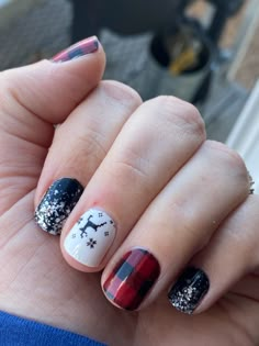 A Dashing Time Color Street, Color Street Christmas 2023, Hello Beautiful, Christmas Nails, Winter Christmas, Pretty Nails