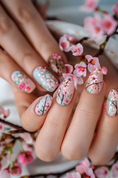 Nail Art For Short Nails, Art For Short Nails, Spring Nail Ideas, Spring Nail Trends, Holiday Nail Designs, Colorful Nail Art, Colorful Nail, Holiday Nail