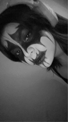 Emo Face Paint, Corps Makeup, Goth Zombie Makeup, Metal Makeup Looks, Corpse Paint Aesthetic, Corpse Paint Ideas, Metalhead Face Paint, Black Metal Makeup, Metal Head Makeup