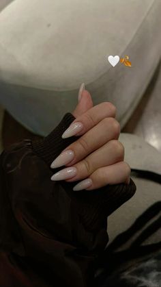 Elegant Long Almond Nails, Almond Shaped Birthday Nails, Gel Nails Ideas 2024, 2024 Trendy Nails, Nail Inspo 2024 Almond, Nails Acrylic Simple Classy, Nails Inspiration 2024, 2024 Acrylic Nails, Almond Nails Inspo Aesthetic