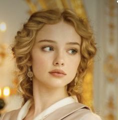 Blond Book Characters, Pale Face Claim, Blonde Princess Face Claim, Blonde Medieval Face Claim, Character Inspiration Princess, Strawberry Blonde Face Claim, Fairy Tale Hairstyles, Blonde Character Inspiration, Blonde Face Claim