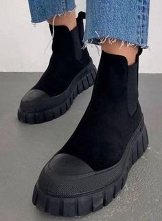 Luxury Sneakers Men, Adidas Boots, Pretty Shoes Sneakers, Shoes Outfit Fashion, Swag Shoes, Shoe Dazzle