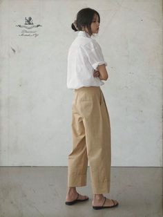 Linen Style Fashion, Minimalist Outfits, Look Formal, Linen Style, Inspiration Mode, Casual Style Outfits, Outfit Idea, Japanese Fashion, Minimalist Outfit