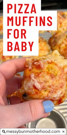 pizza muffins for baby led weaning Finger Foods For Infants, Baby Snack Ideas 1 Year, Healthy Snacks For 13 Month Old, Baby Friendly Dinner Ideas, Lunch Ideas For 18month Old, Savory Toddler Snacks, Baby Pizza Recipe, Easy 10 Month Old Meals, Muffins For 12 Month Old