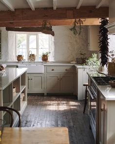 the kitchen is clean and ready to be used as an appliance for cooking