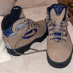 Nike Acg Vintage Women’s Brown Blue Suede Hiking Trail Mid Boots Size 6. Brand New Only Tried On For Size. Open To Offers. Vintage Nike Acg Boots, Blue Lace-up Hiking Boots, Blue Leather Hiking Boots, Nike Acg Boots, Nike Acg Shoes, Mid Boots, Hiking Trail, Swag Shoes, Nike Acg