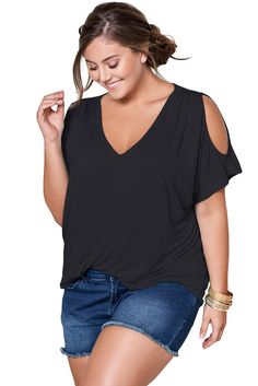 Plus Size Summer Fashion, My Style Outfits, Plus Size Summer Outfits, Plus Size Summer Outfit, Elegante Casual, Cooler Look, Cut Off Jeans, Stylish Plus, Summer Fashion Trends