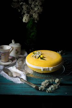 Torta mimosa moderna | Le torte di Cenzy Mothers Day Cake, French Pastries, Cake Inspiration, Mimosa, Bird Bath, Pastry, Mango, Dessert, Cake