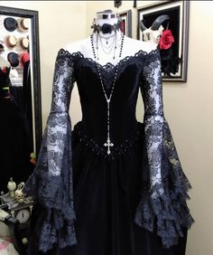 The Nightmare Before Christmas Halloween, Vamp Goth, Gothic Gowns, Goth Prom, Vampire Dress, Nightmare Before Christmas Halloween, Halloween And Christmas, Prom Dress Inspiration, Goth Dress