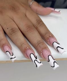 Nails Design Black Women, Nails With Line Designs, Nail Ideas Classy, Nail Aesthetics, Nails Toes, Hard Nails, Drip Nails, Glamour Nails, Work Nails