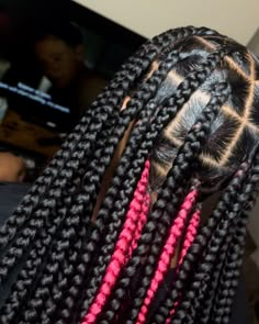 Big Braids With Color, Jumbo Box Braids Peekaboo, Large Knotless Box Braids Peek A Boo, Pink Black Knotless Braids, Jumbo Peekaboo Braids, Large Box Braids Styles With Color, Jumbo Knotless Box Braids Peekaboo, Pink Jumbo Knotless Box Braids, Peekaboo Jumbo Knotless Braids