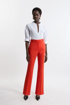 Experience Elevated Tailoring In A Pair Of Flared Trousers, Made In Comfortable, Stretchy Fabric, Featuring A Flattering, Figure Hugging Fit And A Comfortable High Waistline. The Sleek Design Makes Them Easy To Style With Anything, From The Matching Blazer Or Jacket For A Co-Ordinating Evening Look, To A T-Shirt And Loafers For A More Laid Back Approach. Tailored Flare Slim Leg Trousers Comfortable High Waistline Flattering Slim Leg Fit Sleek, Minimal Design Playful Flared Fit Cropped Length Pocket Accents Matching Pieces Sold Separately Petite Work Outfits, Petite Wedding Guest Dresses, Plus Size Workwear, Plus Size Formal, Tall Dresses, Outfits Petite, Petite Coat, Flared Trousers, Plus Size Coats