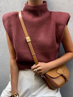 Casual Cap Sleeve Solid Color High-Neck Sweater Tops Pullovers KHAKI-S Bank Job, Look Boho Chic, Sleeveless Turtleneck Sweaters, Winter Turtleneck, Polished Casual, Pullover Mode, Sweater Tops, Comfortable Sweater, Sleeveless Turtleneck