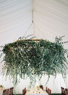 the wedding chandelier ideas that are dreamy