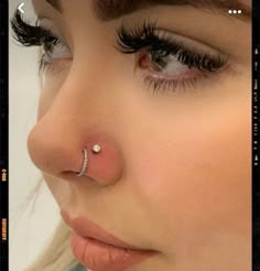 Renidior Double Nose Piercing Left Side, Two Piercings On Nose, Cool Piercings Nose, 2 Nose Piercings On One Side, Two Nose Piercings On One Side, Two Nose Piercings On Both Sides, 2 Nose Piercings On Each Side, Cool Nose Piercings, Pretty Nose Piercings