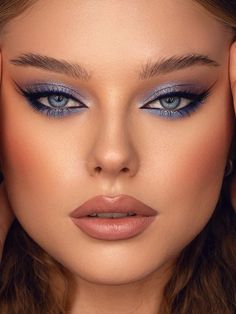 Navy Blue Dress Makeup, Neon Prom Dress, Neon Prom Dresses, Maquillage On Fleek, Cute Eyeshadow Looks, Mode Editorials, Sparkly Prom Dress, Prom Makeup Looks, Hijab Wedding Dress