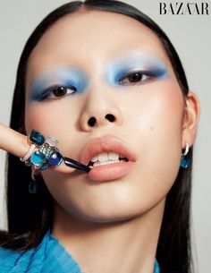 China Photography, High Fashion Makeup, Runway Makeup, Photoshoot Makeup, Unique Makeup, Lil Pump, Makeup Photography, Blue Makeup