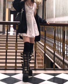 Mode Harajuku, Look Grunge, Goth Outfit, Alt Outfits, Indie Outfits, Swaggy Outfits, Goth Outfits