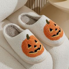 44781974978792|44781975011560|44781975044328|44781975077096 Fall Slippers, Halloween Decor Diy, Diy Halloween Decor, Black Pumpkin, Winter Slippers, Warm Slippers, Halloween Designs, Spooky Pumpkin, Pumpkin Theme