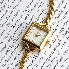 Gold Tone Antique Watch - Ptera Jewelry Antique Watch, Crystal Watches, Antique Watches, Classic Watches, Pearl Gemstone, Clock Face, Watch Gifts, Size 10 Rings, Dream Jewelry