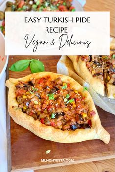 Easy Vegan Turkish Pide Recipe, vegan pizza Lebanese Vegan Recipes, Vegan Turkish Recipes, Pide Recipe Turkish, Vegan Kibbeh, Vegan Tapas, Homemade Takeout, Pide Recipe